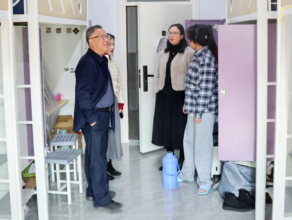为深入了解学生开学返校后的生活状况