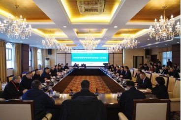 我校本科教育教学审核评估入校考察专家
