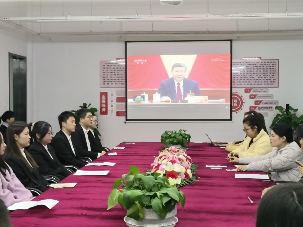 国际经济开元棋牌官方平台手机版登录学