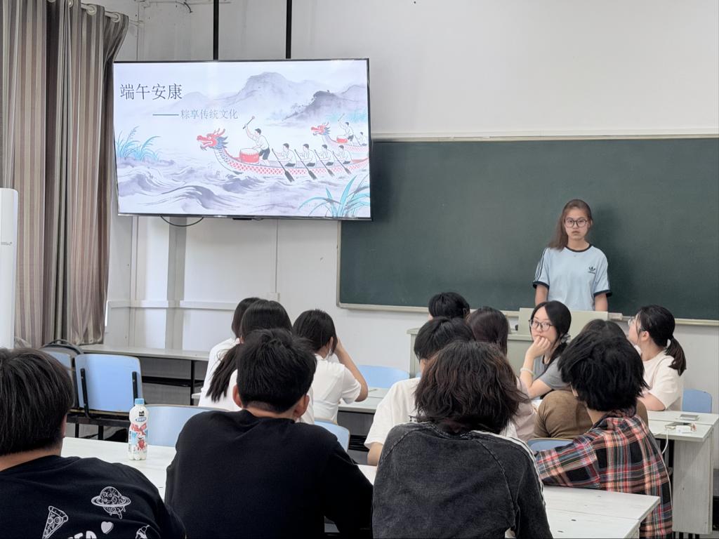 落实“以课促练