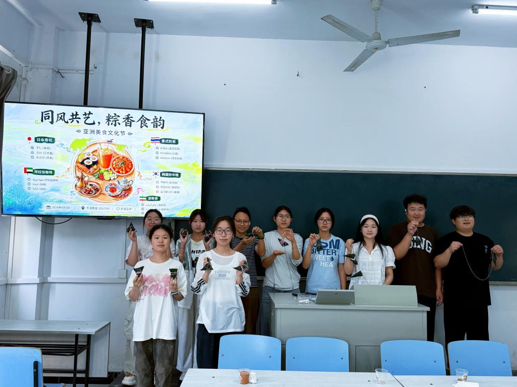 我院朝鲜语专业于6月30日...【详